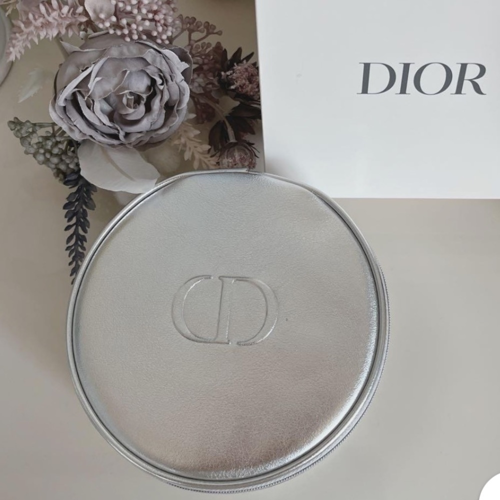 Dior Silver round Pouch Bag w/ original box GWP